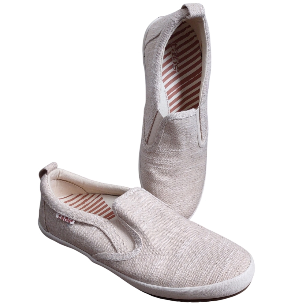 Taos 7.5 Dandy Canvas Slip On Shoes